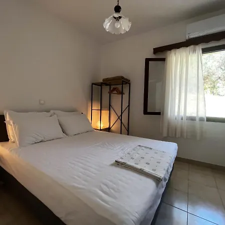 Xenius Zeus Apartments In Kriopigi 크리오피지