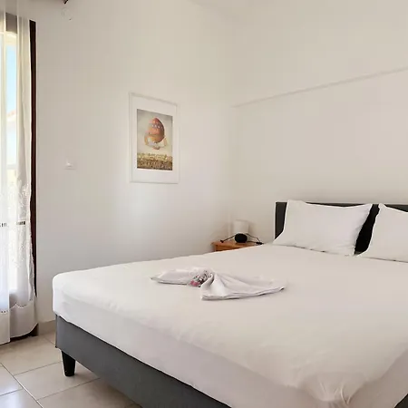 Xenius Zeus In * Kriopigi