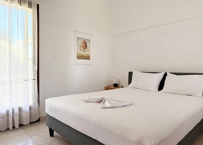 Xenius Zeus In * Kriopigi